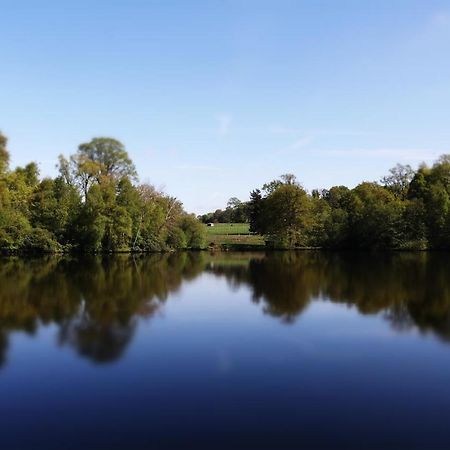ErnéeLa Tiny Du Parc : Saint Symphorien Des Monts别墅 外观 照片